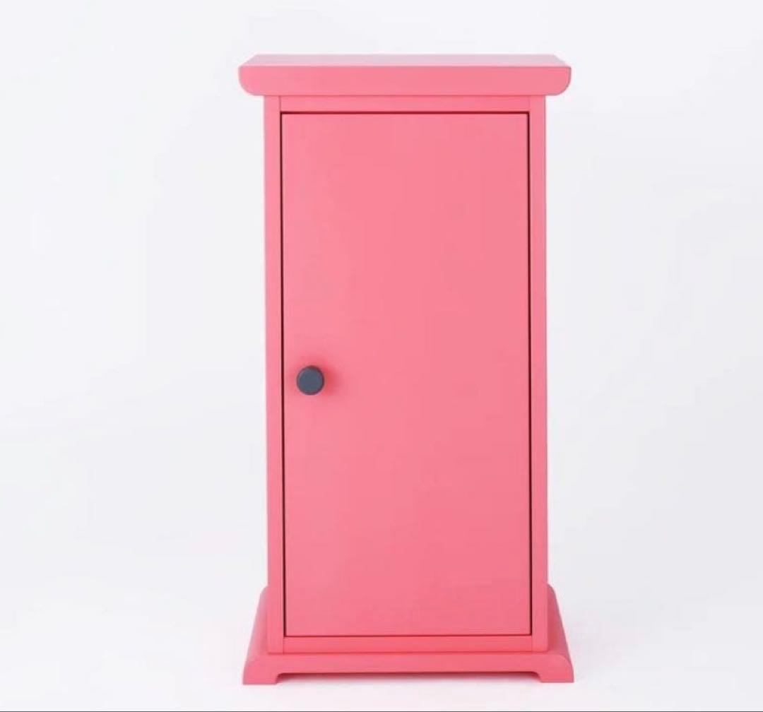 ドラえもん　どこでもドア型本棚