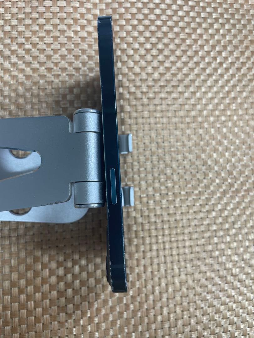 iPhone 13 256 GB ミッドナイトSIMフリー【9728】