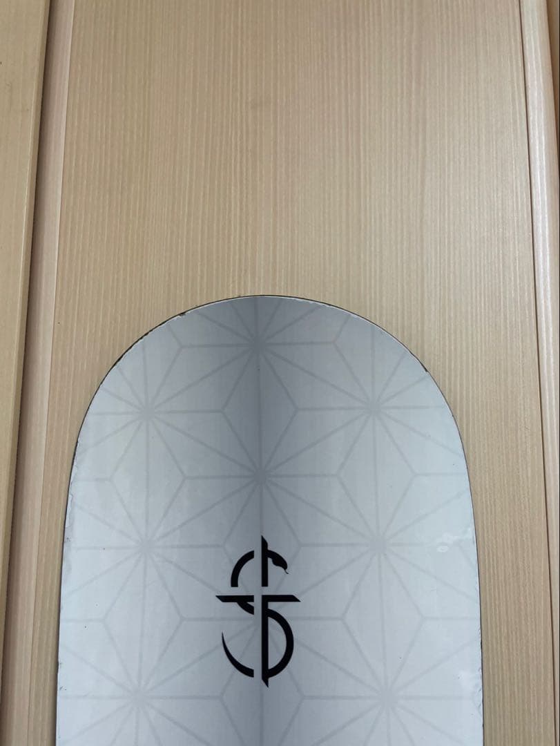 スノーボード CROOJA WORM 137