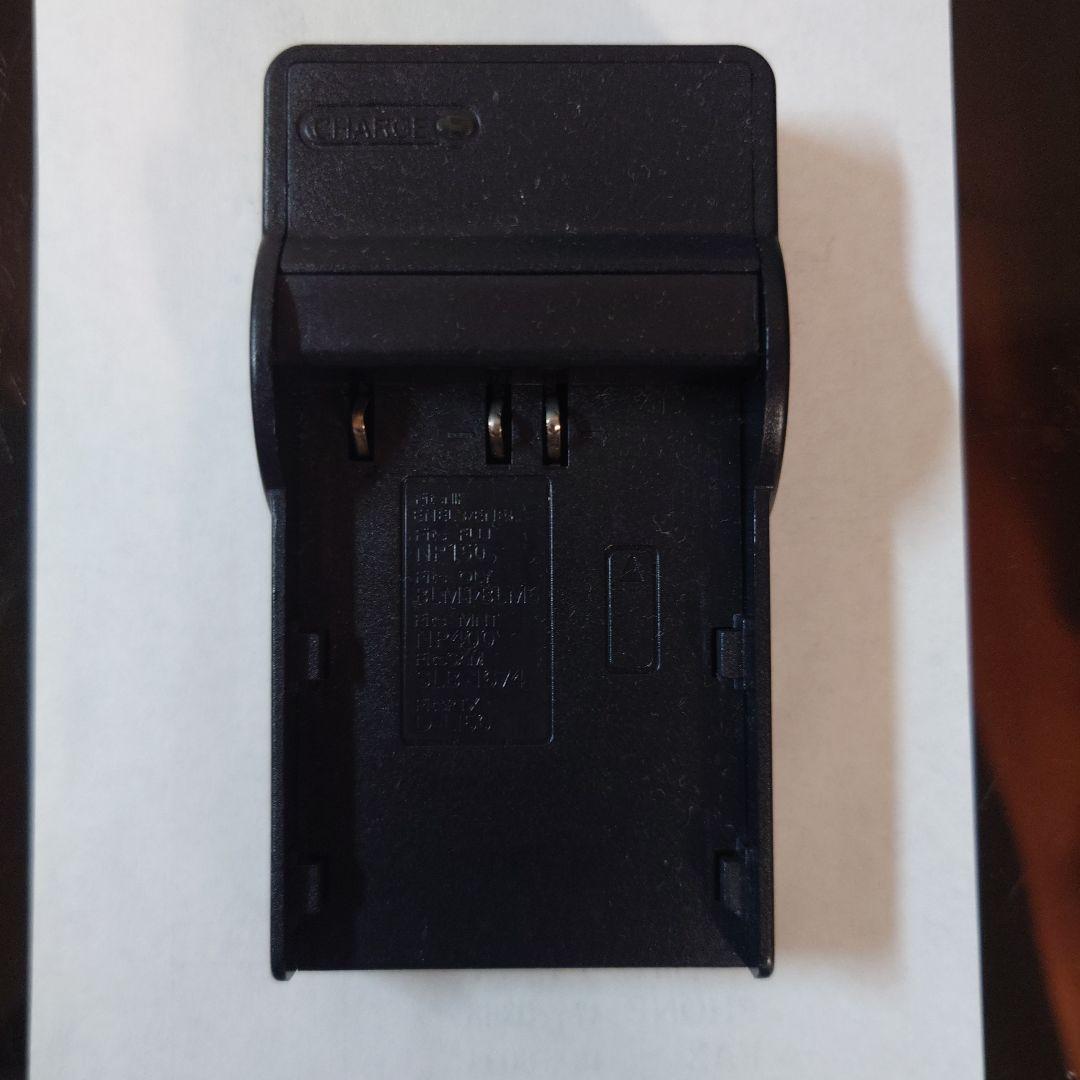 Nikon D80デジタル一眼レフカメラNIKKOR 18-135mmレンズ付き