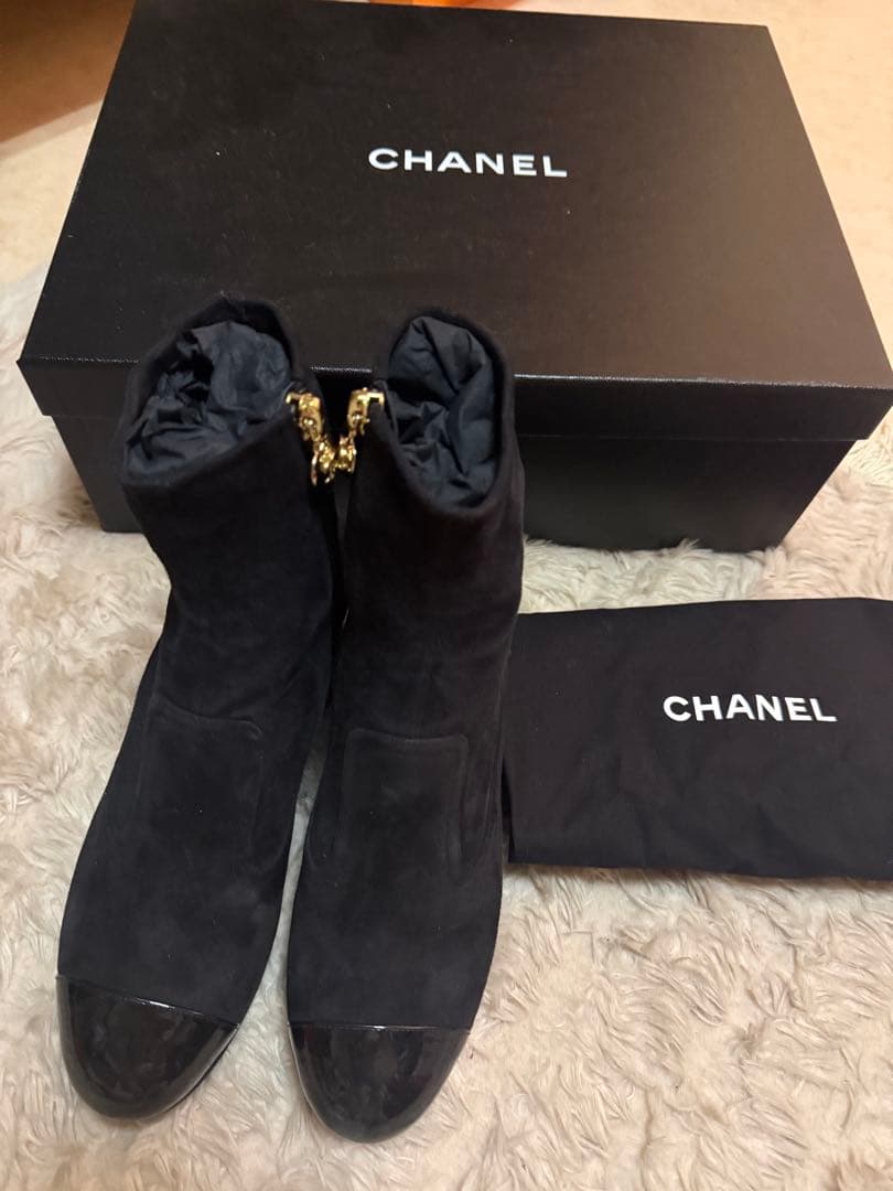 CHANEL ショートブーツ