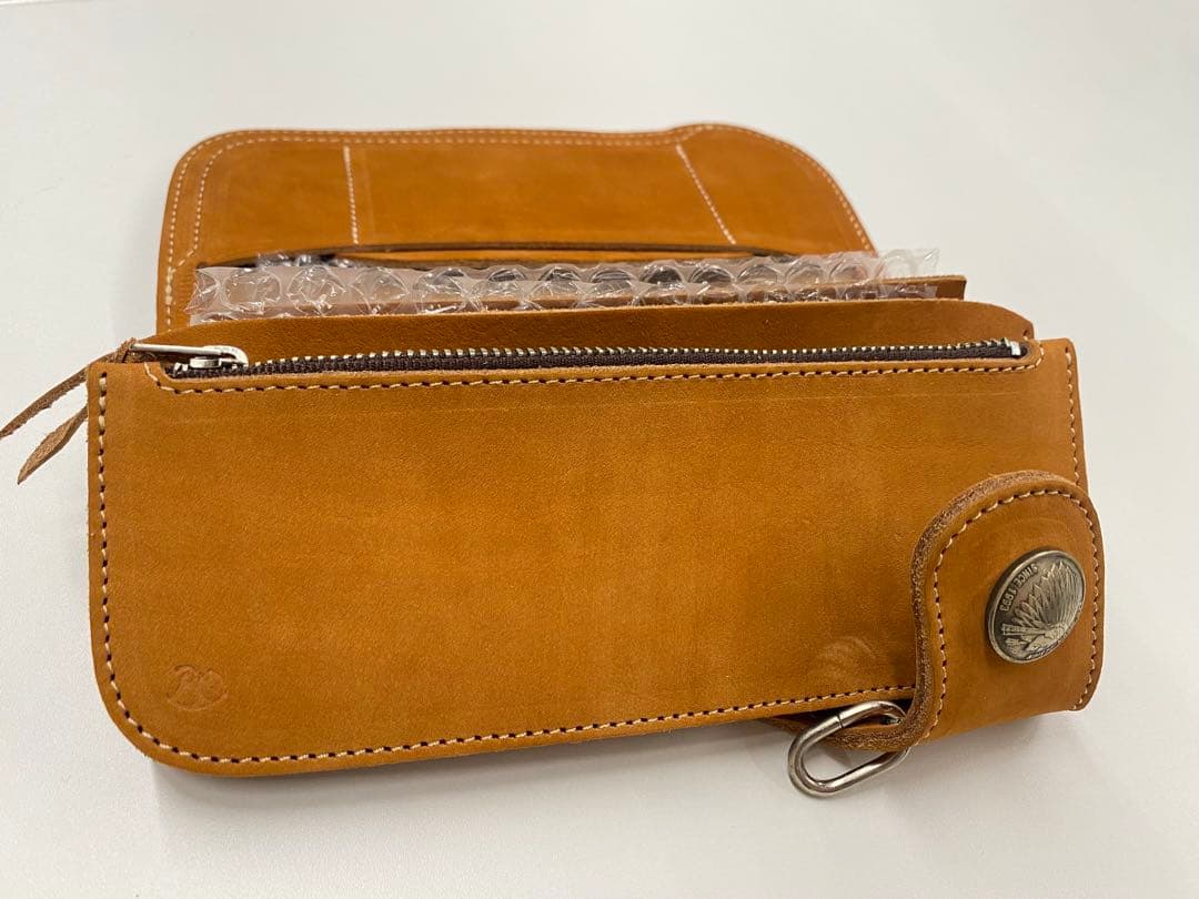 【新品未使用】レッドムーン RED MOON キャメル 長財布 コンチョ