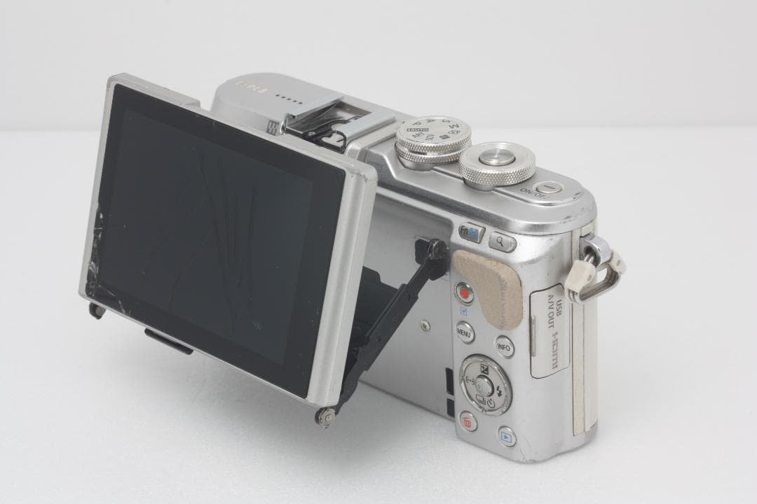オリンパス OLYMPUS PEN E-PL8 ボディ完動品 #310c