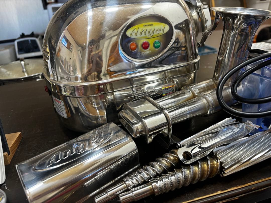 エンジェルジューサー　ピカイチ野菜くん　angel コールドプレスジュース