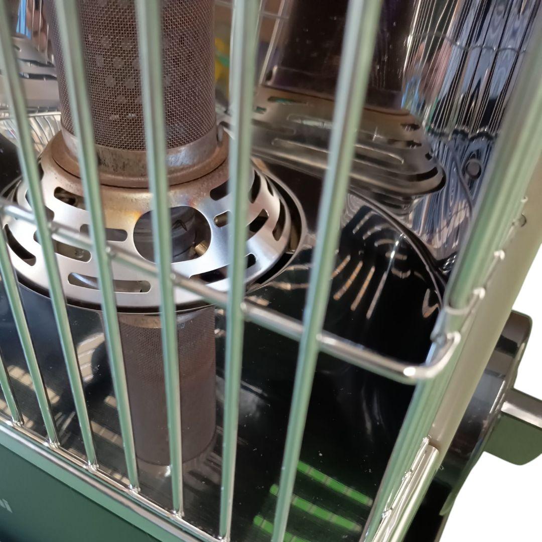 Iwatani イワタニ カセット ガスストーブ CB-CGS-HPR