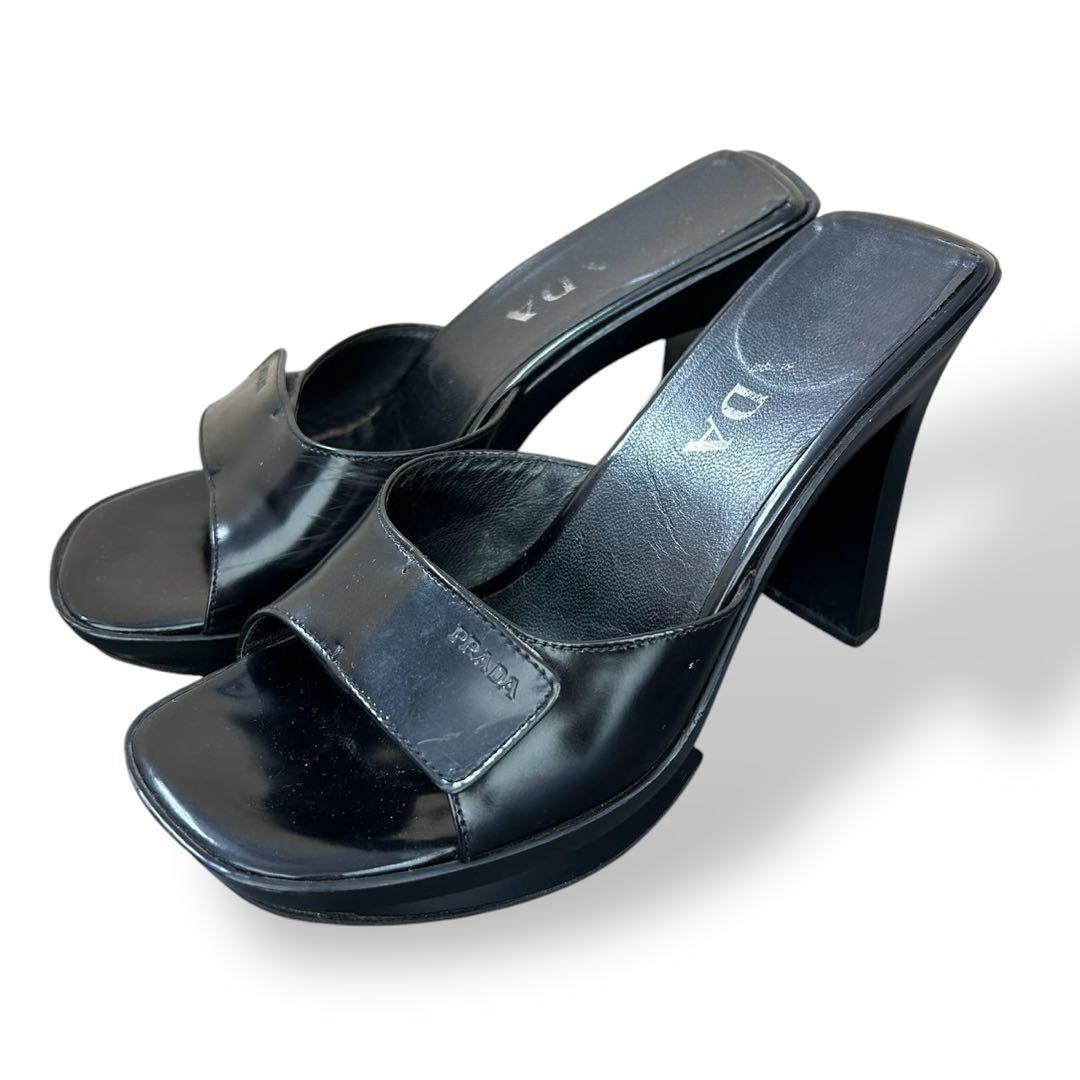 PRADA パテントレザー　ロゴ型押し　ハイヒール　サンダル　黒　22cm相当