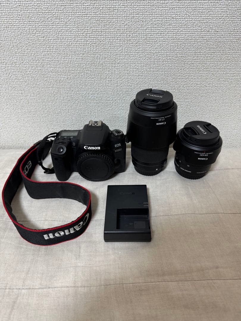 Canon EOS 9000D ダブルズームキット