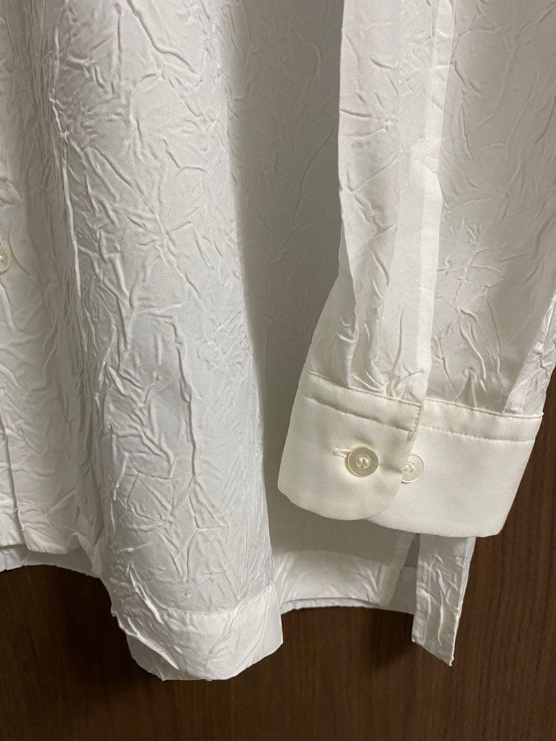 イッセイミヤケ ホワイト 長袖 シワ加工