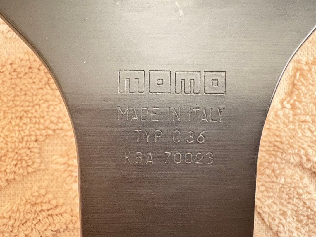 MOMO 3本スポーク レザーステアリング 36φ mystere ミステール