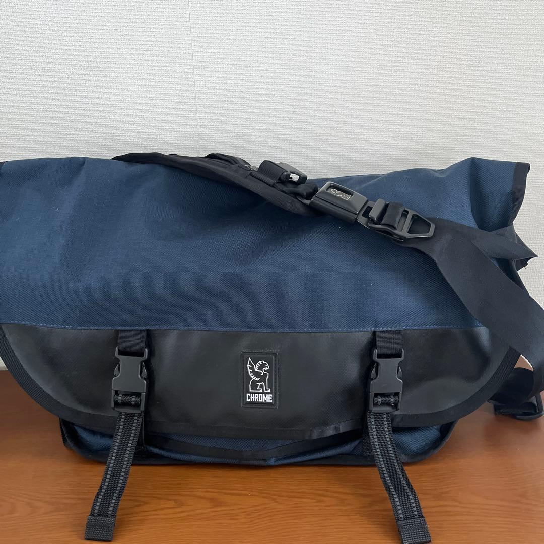 CHROME ライド・メッセンジャーバッグ ネイビー/ブラック