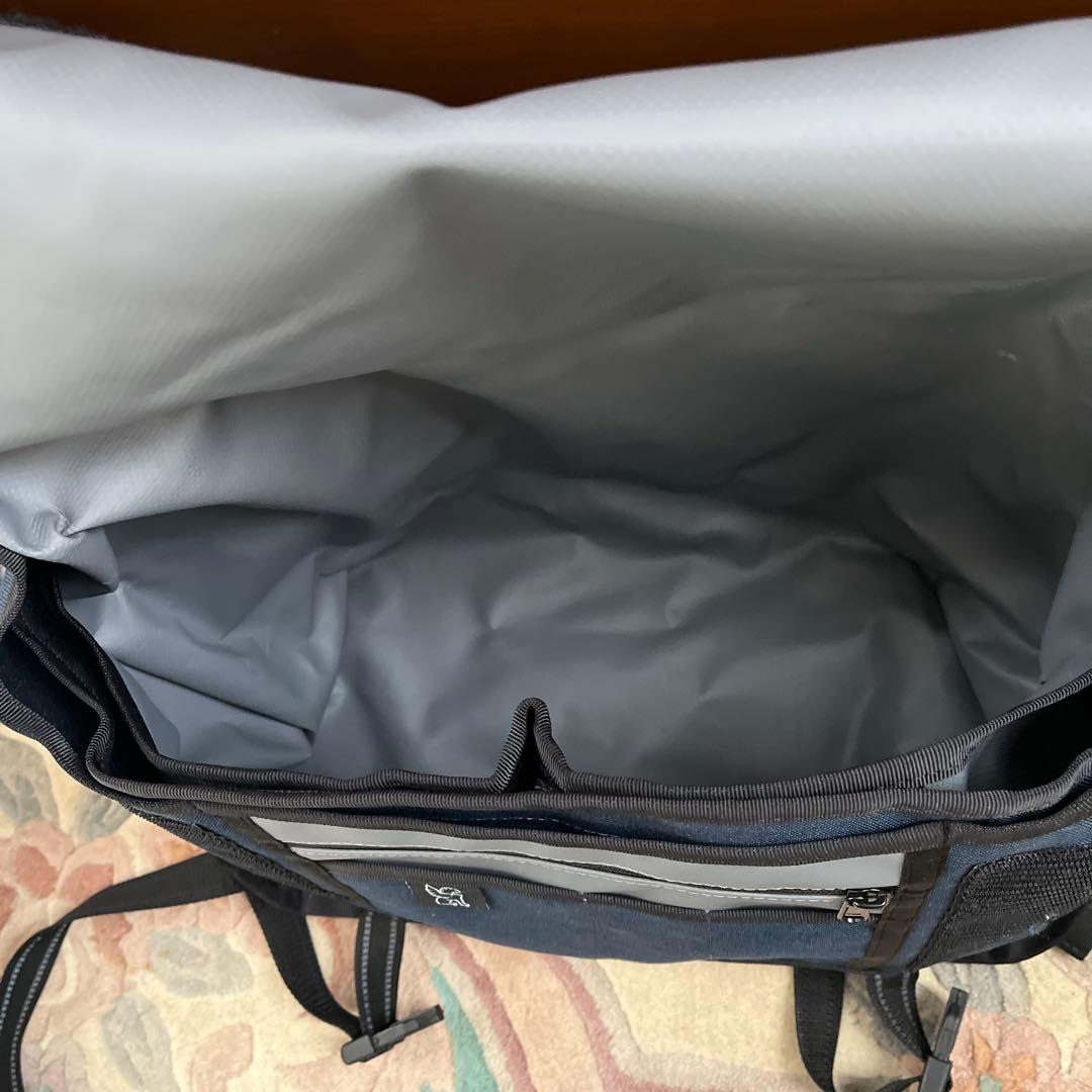 CHROME ライド・メッセンジャーバッグ ネイビー/ブラック