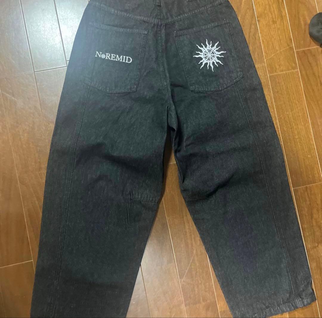 NoReMID 黒デニムパンツ