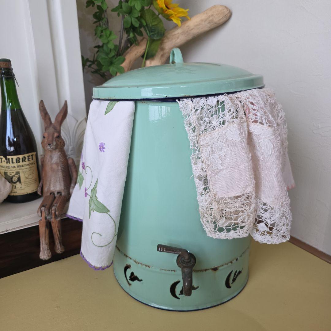 英国アンティーク　ホーロー　ウオータージャグ　タンク　ミントグリーン 蛇口付き