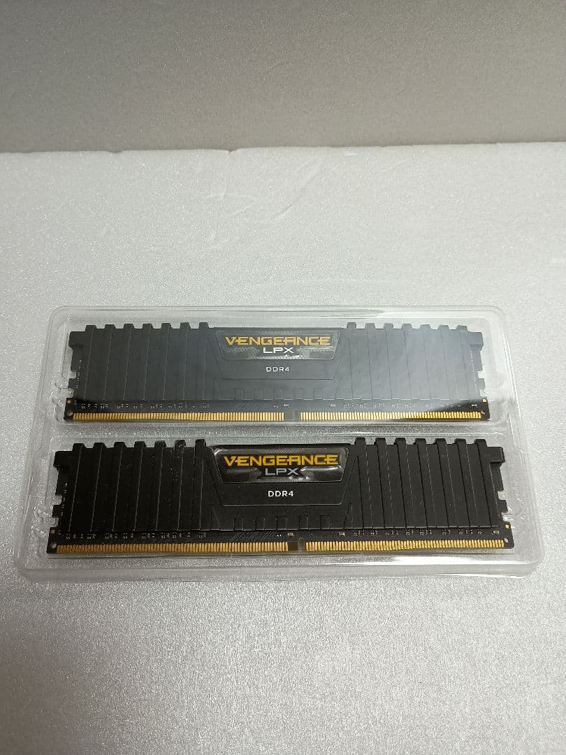 メモリー CORSAIR DDR4-3200MHz 32GB Vengeance LPX