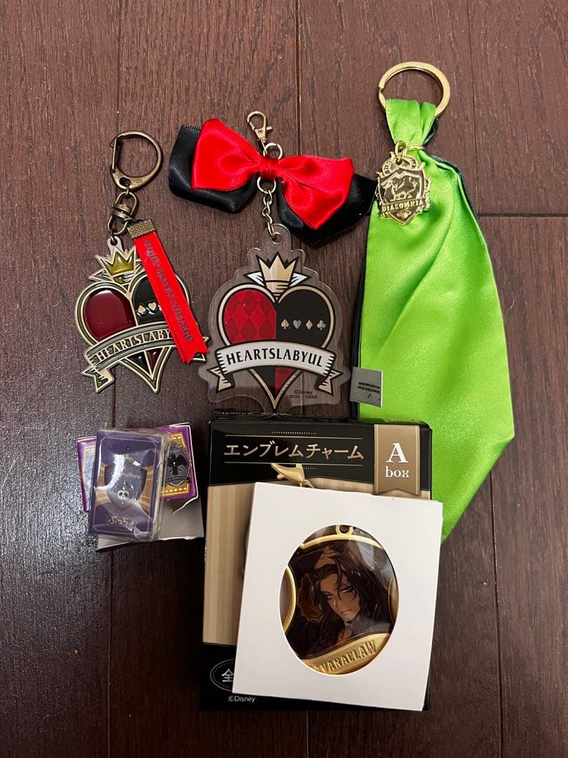 ツイステッドワンダーランド ぬいぐるみ・カード・タオルセット