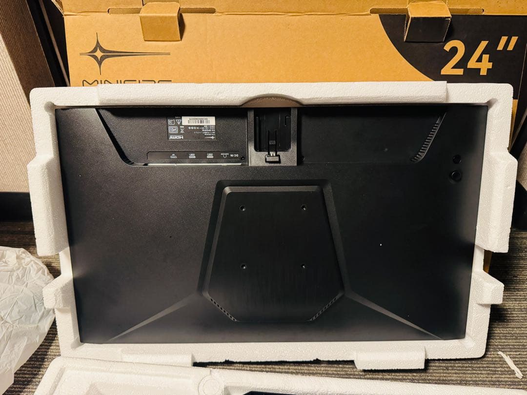 MINIFIRE 24インチ ディスプレイ (rockey さん)