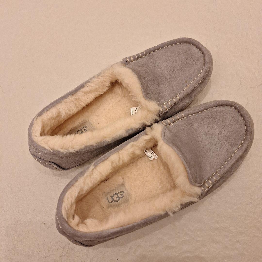 ★UGG グレー ムートン★