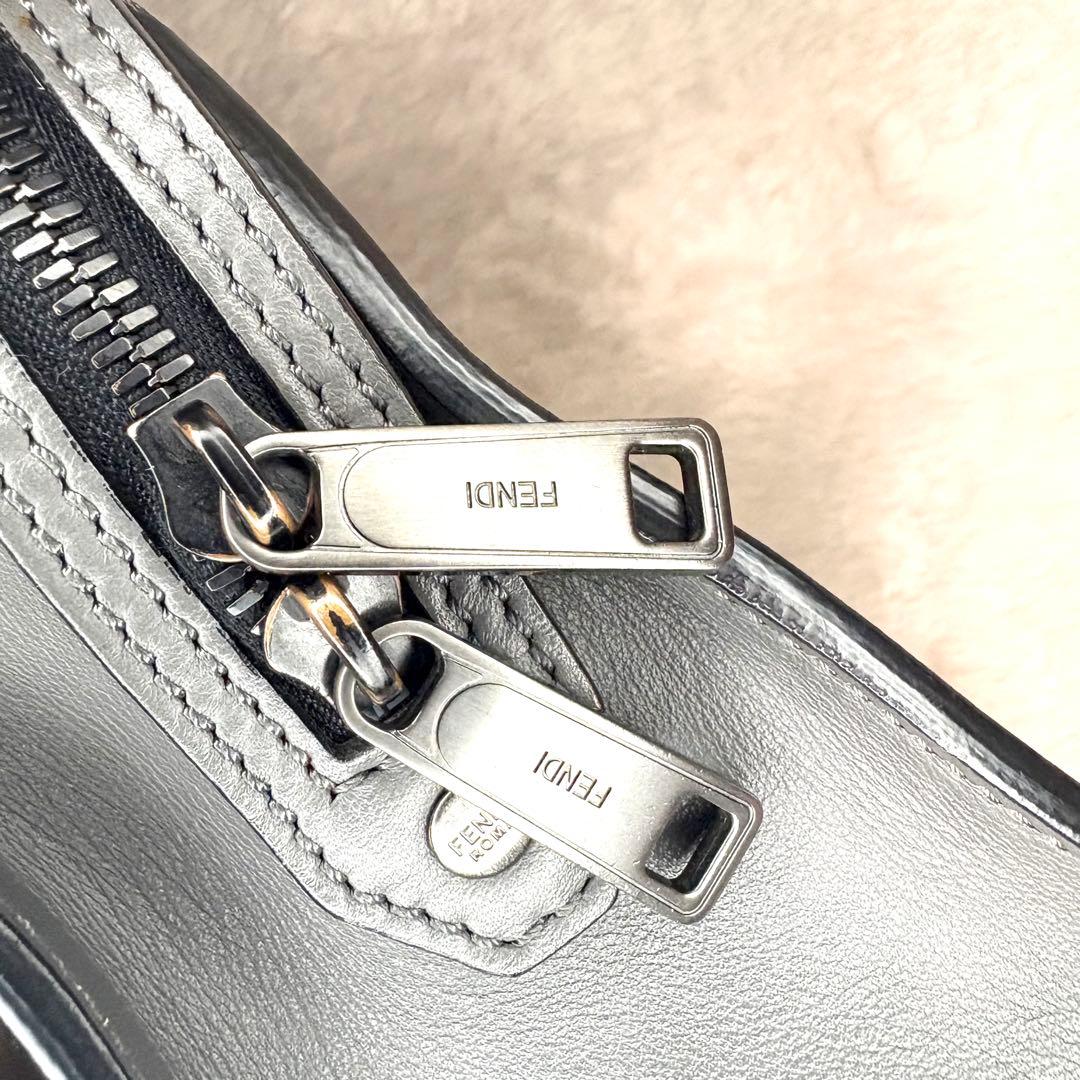 FENDI fendi フェンディ ミニメッセンジャーバッグ ハンドバッグ