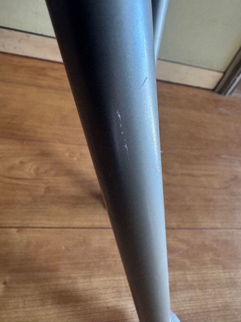 廃盤品　ベビービョルン ハイチェア (ハーネス付) ホワイト/グレー 希少色