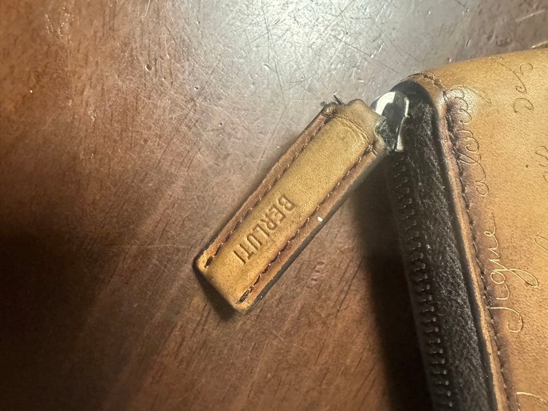 BERLUTI ベルルッティ 正規店購入 長財布 レザーラウンドファスナー