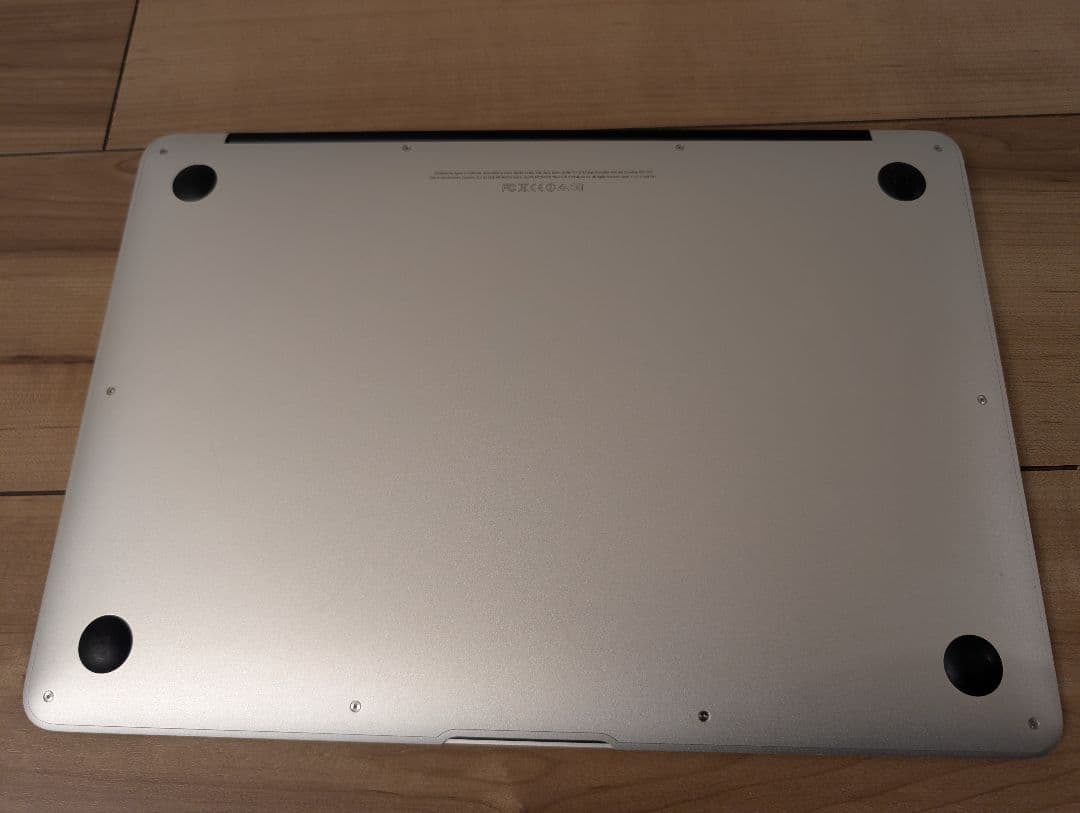 MacBook Air MD760 13インチ Core-i5/4GB