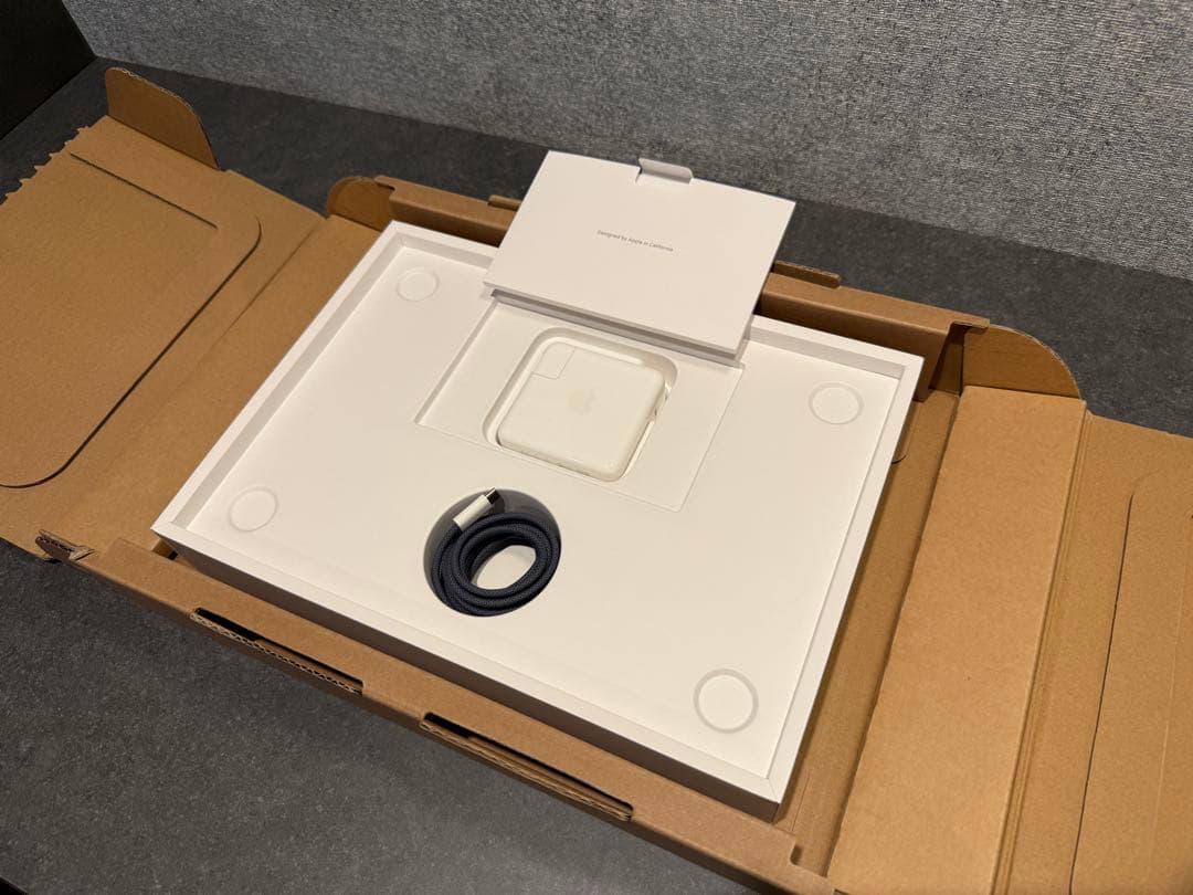 MacBook本体 MacBook Air M2