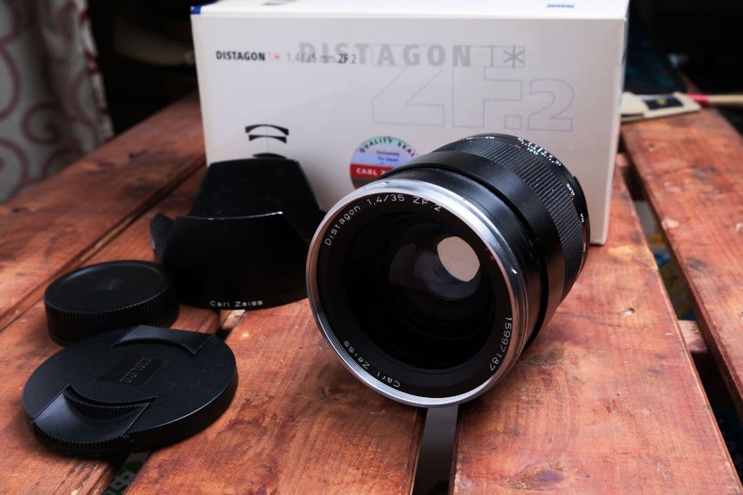 Zeiss Distagon T* 35mm f1.4 zf.2　ニコンF
