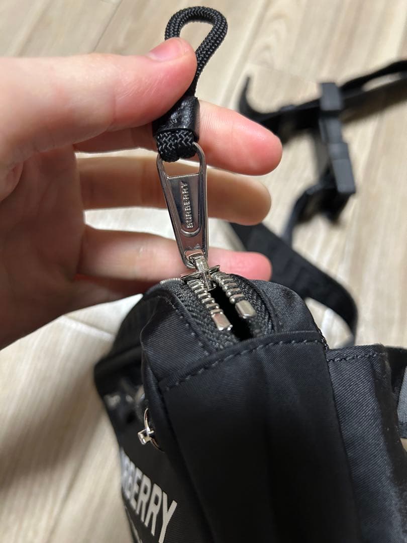 BURBERRY バーバリー ボディバッグ ウエストバッグ ブラック