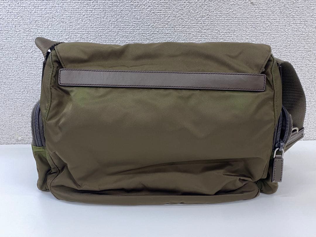 PRADA プラダ ブラウン メッセンジャーバッグ メンズバッグ