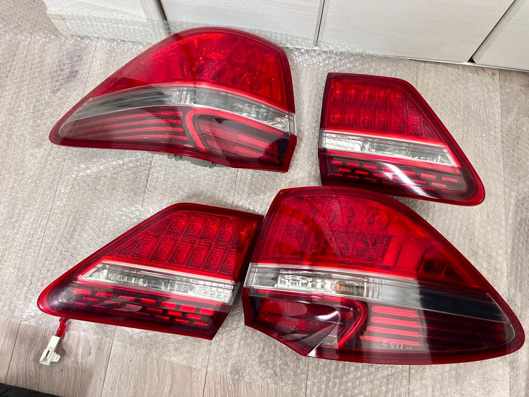 200 クラウン ロイヤルテール