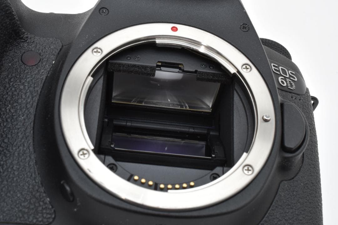 Canon キャノン EOS 6D ボディ◇ショット数、１万回前後 !!