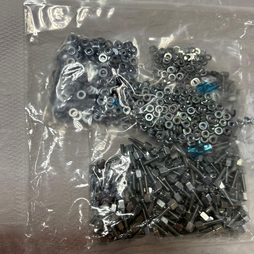 D20418-J3R　D-subコネクタ嵌合固定台(六角形) 200個