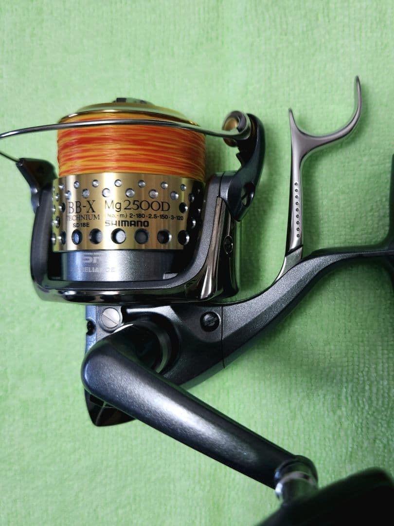 シマノ BB-Xテクニウム Mg2500D