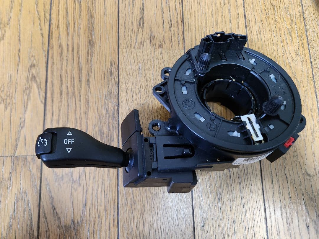 希少  E85 オートクルーズコントロールスイッチ