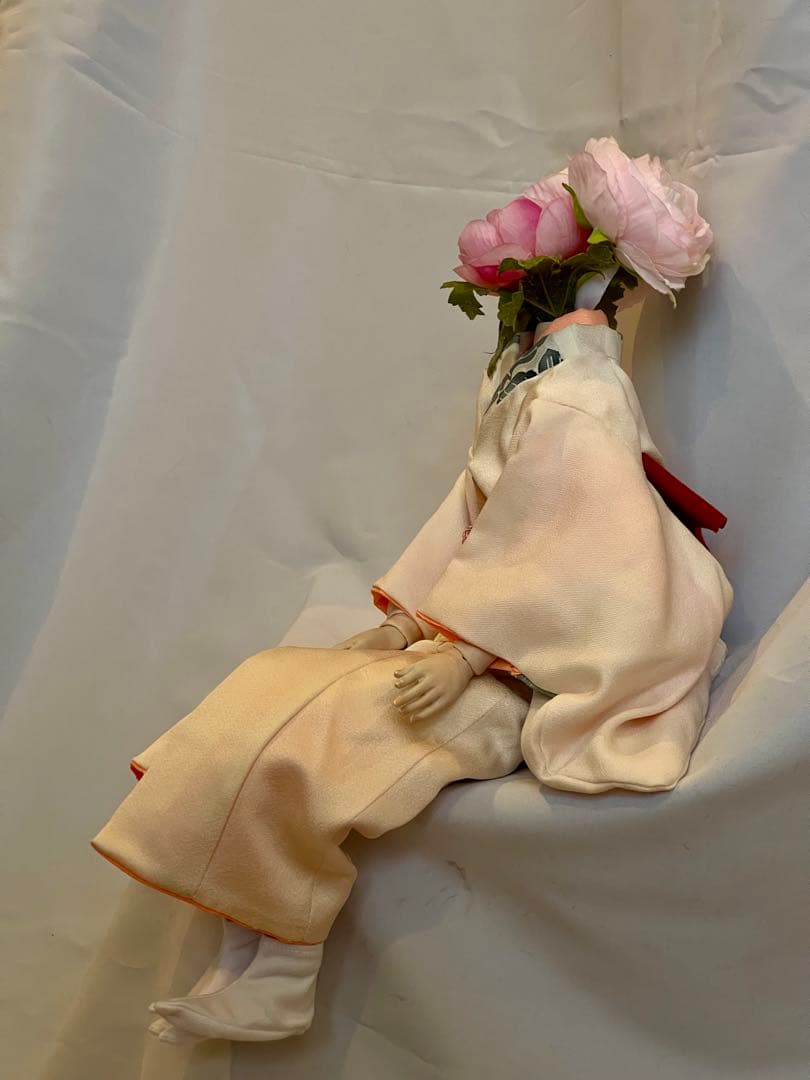 ナ*ー様 創作球体関節人形・花貌の娘