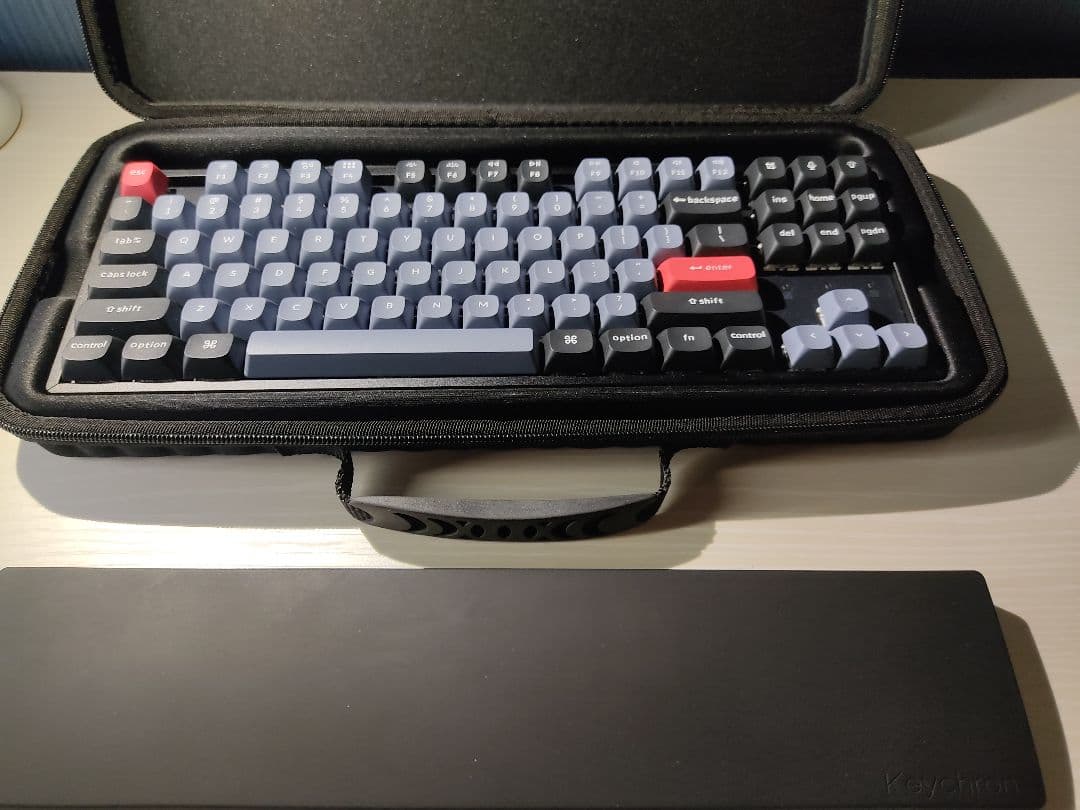 Keychron K8 Pro(青軸)+純正キャリングケース+純正パームレスト