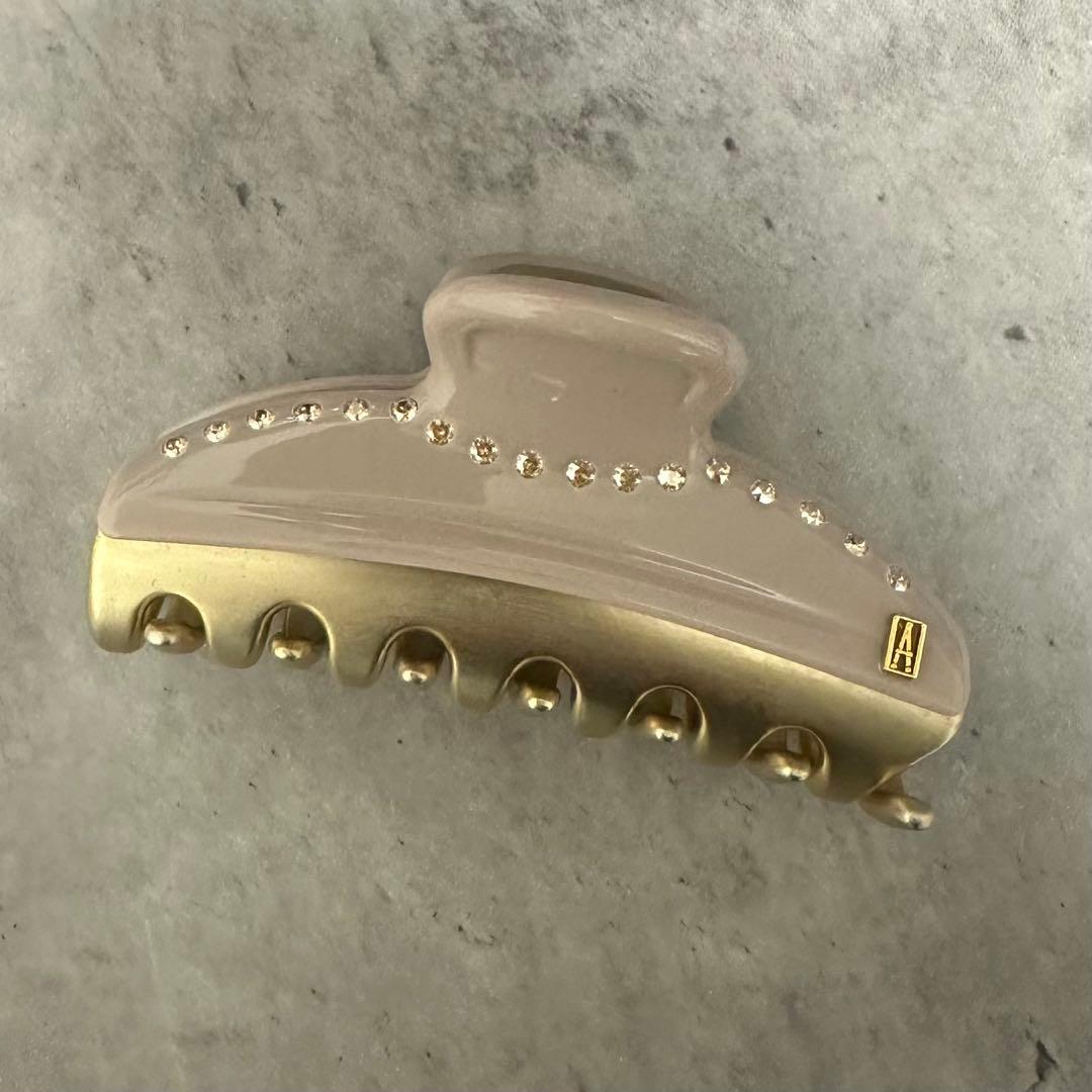 美品　アレクサンドルドゥパリ　Mサイズ　ベージュ ストーン付き ヘアクリップ