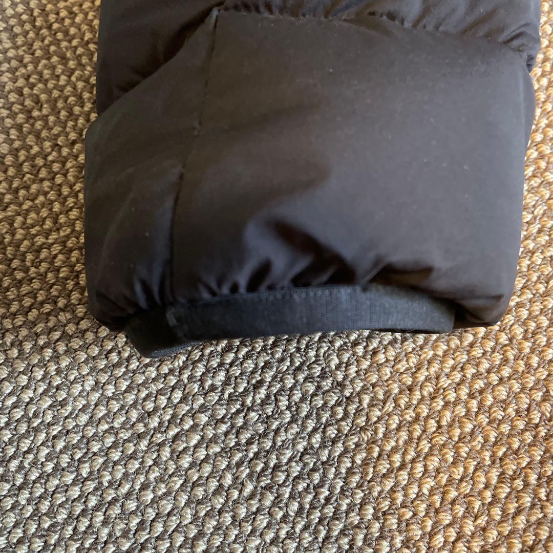 MONCLER フード付きダウンジャケット ブラック えーきちです。