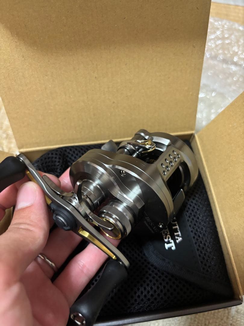 23CALCUTTA CONQUEST BFS XG ベイトリール LEFT