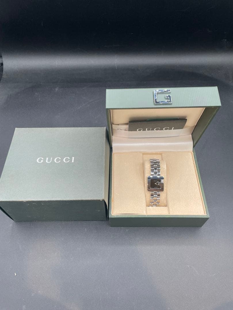 GUCCI シルバー ステンレススチール 時計
