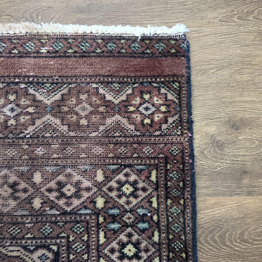 ヴィンテージラグ　パキスタン　トライバルラグ　手織り絨毯