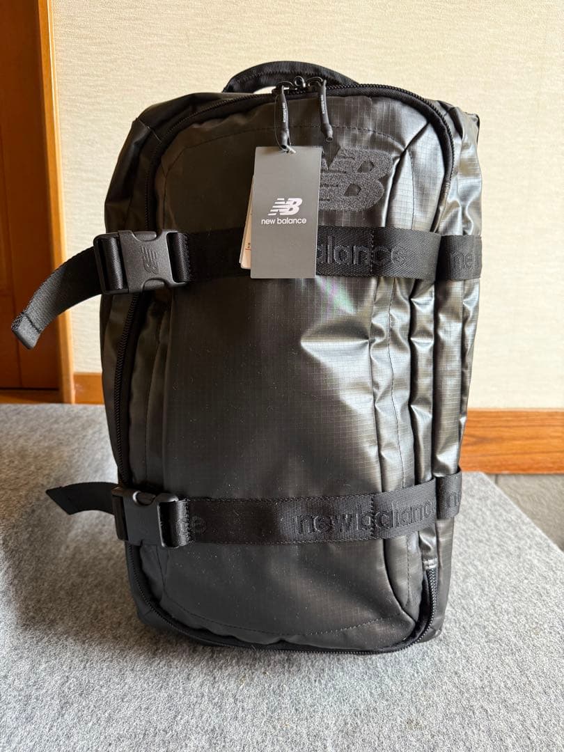 New Balance キャリーケース ブラック 中型