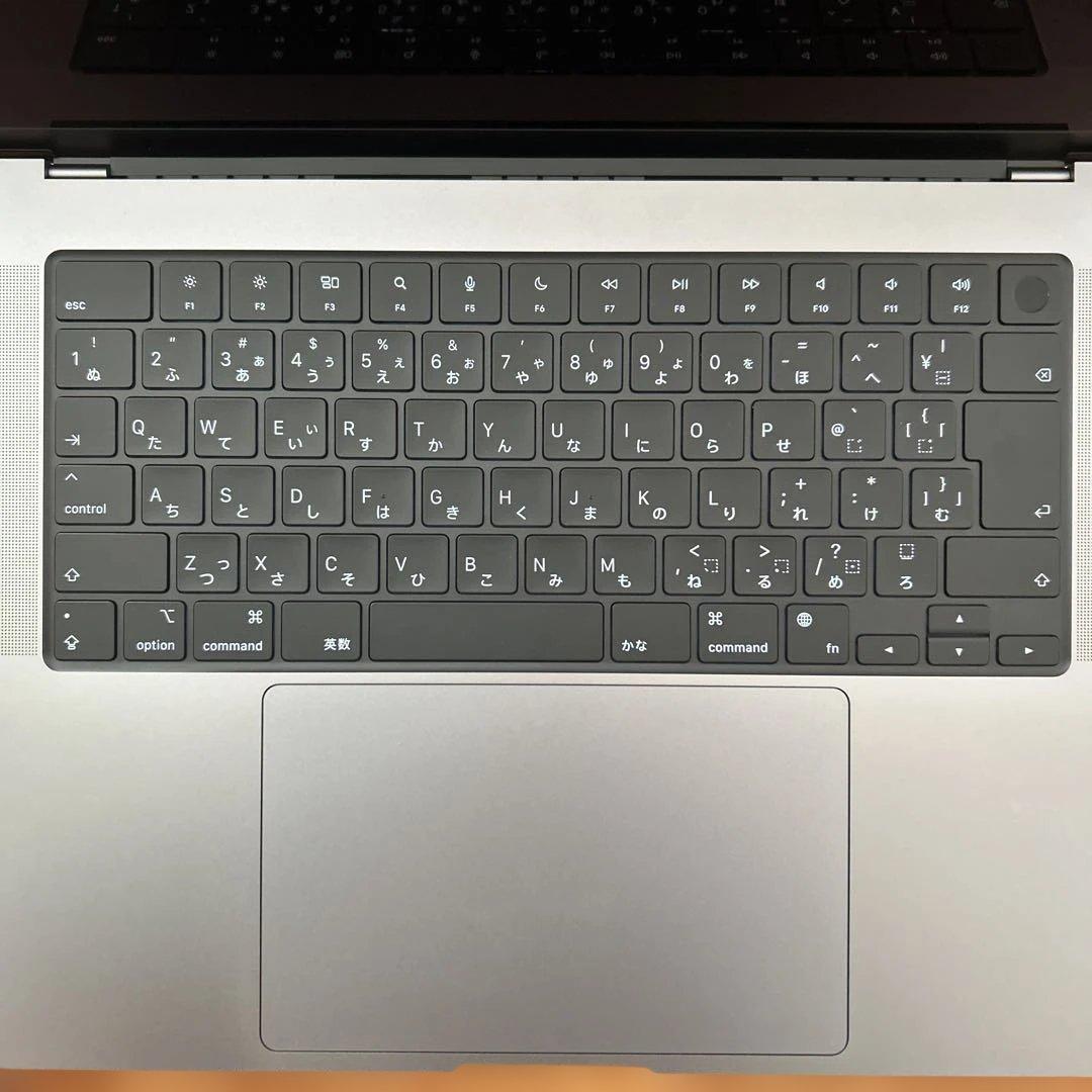 極美MacBookPro 16インチ M1 32/500GB 16コア充放電3回
