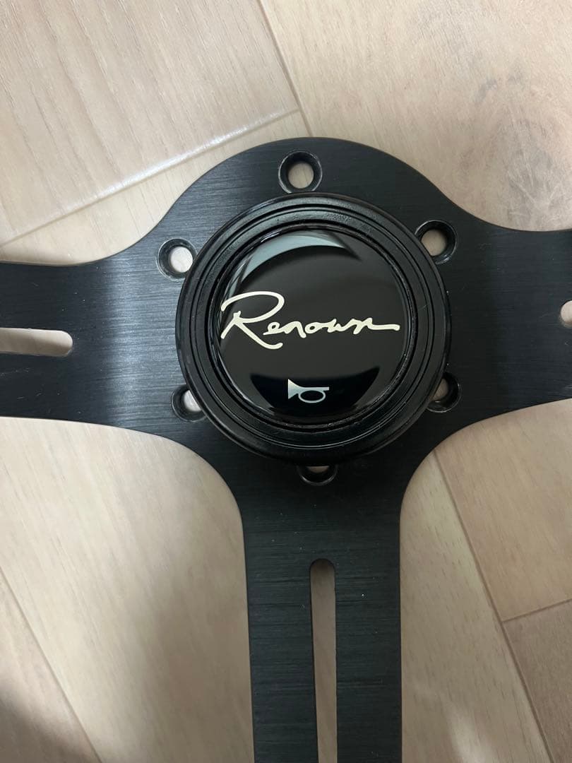 Renown ステアリング Chicane Dark