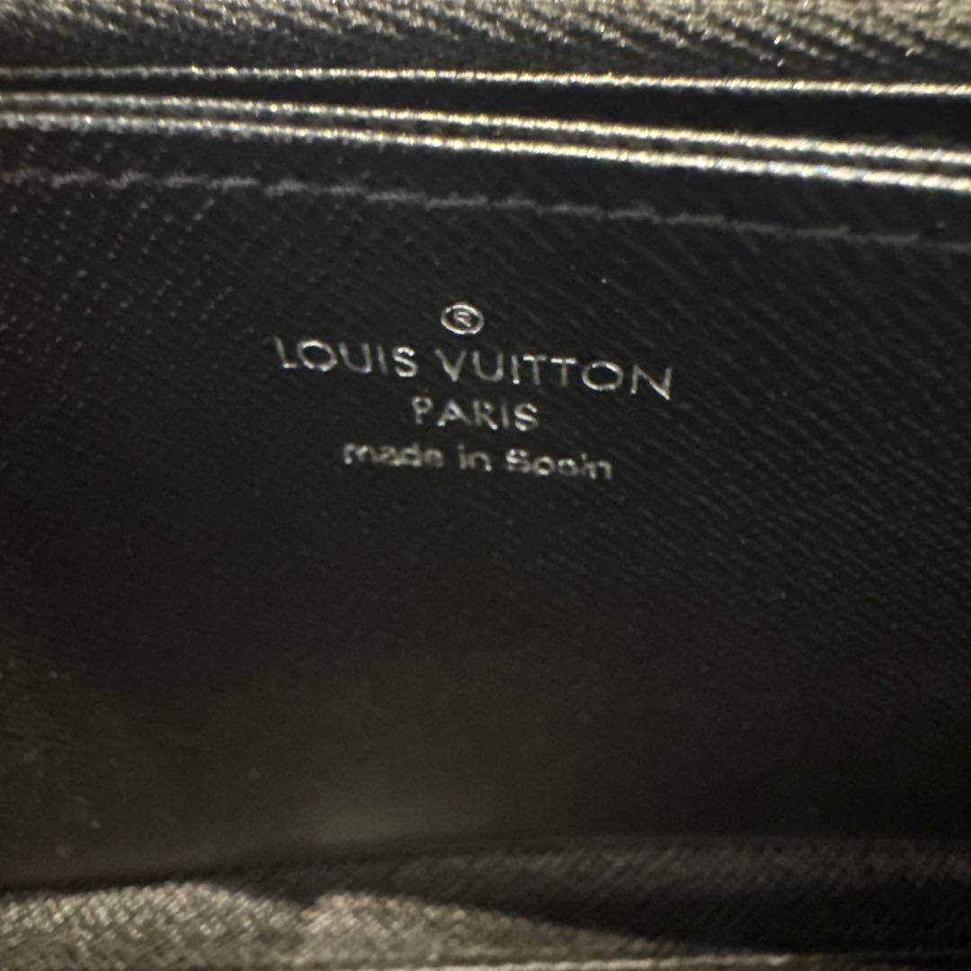 ルイヴィトン　長財布　エピ ジッピーウォレット ブラック