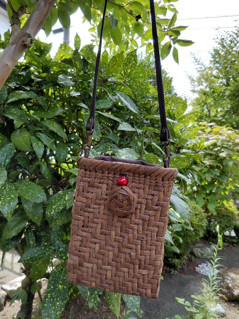 山葡萄　ポシェットバッグ　ショルダーバッグ