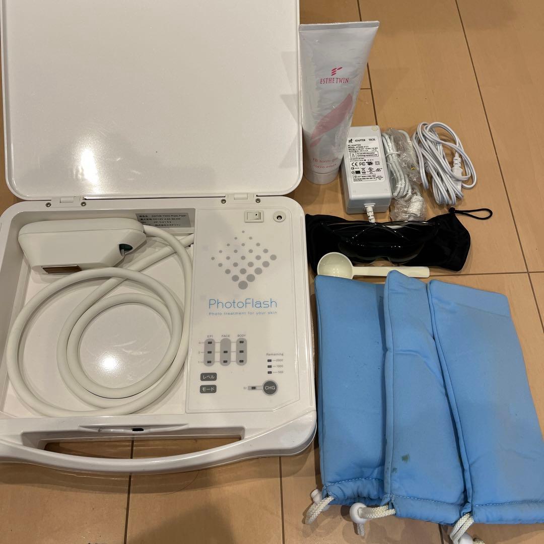 値下げエステツインフォトフラッシュ　PhotoFlash  美顔器　脱毛　エステ