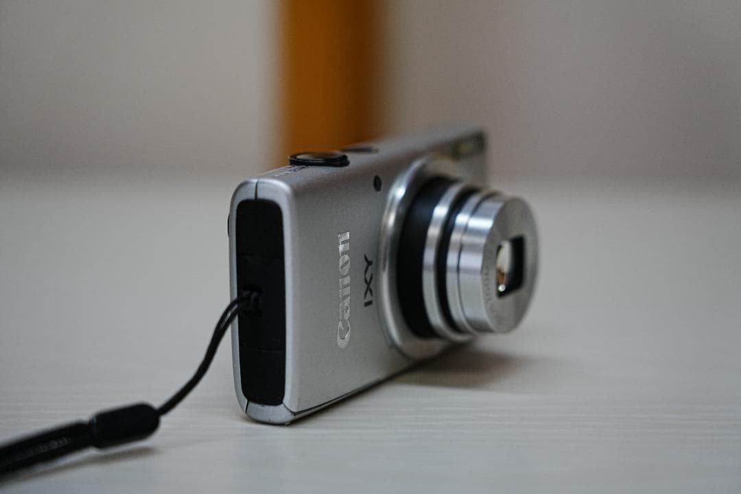 Canon IXY 100Fコンパクトデジタルカメラ シルバー