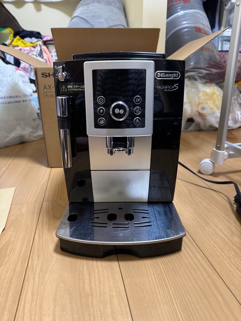 ひ*た様 デロンギ　マグフィニカS プラス　ECAM23210