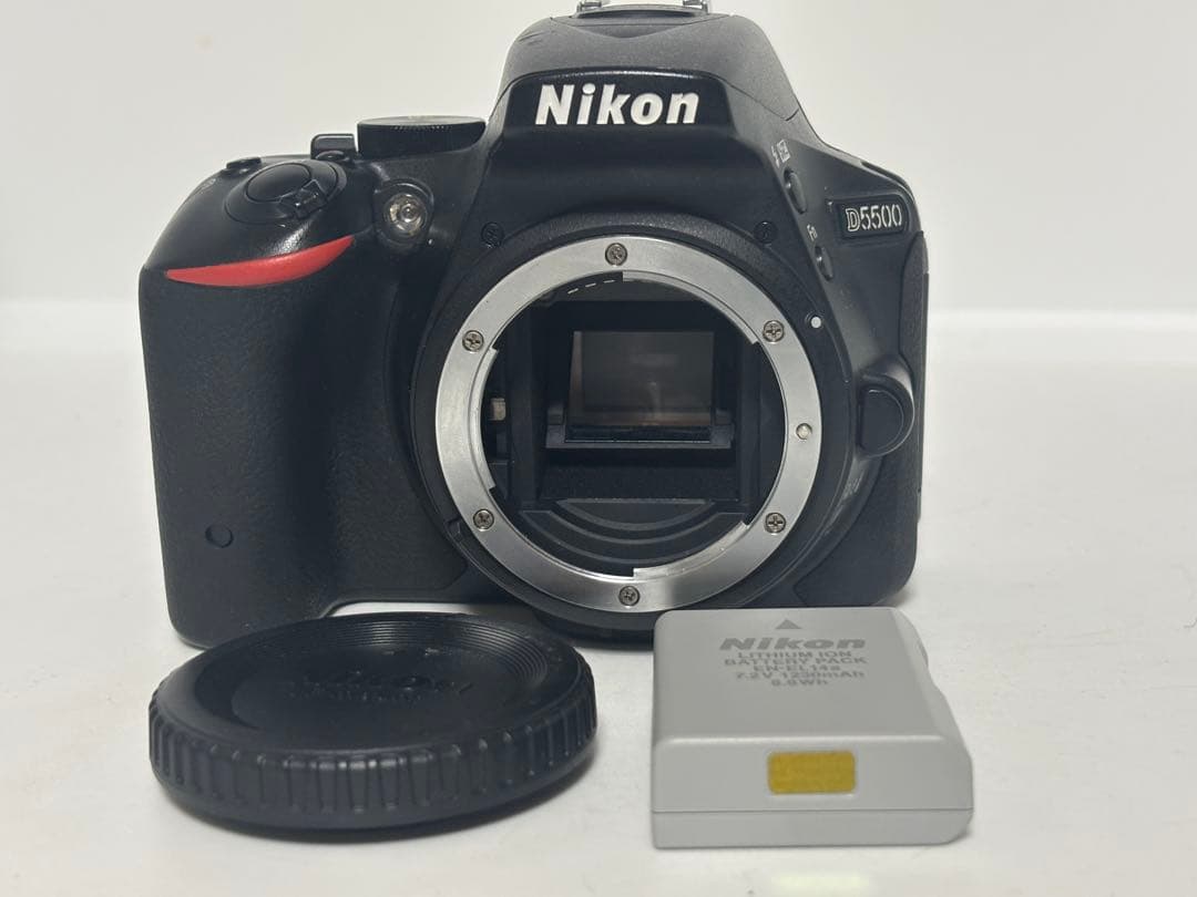 【美品】Nikon ニコン D5500 ボディ